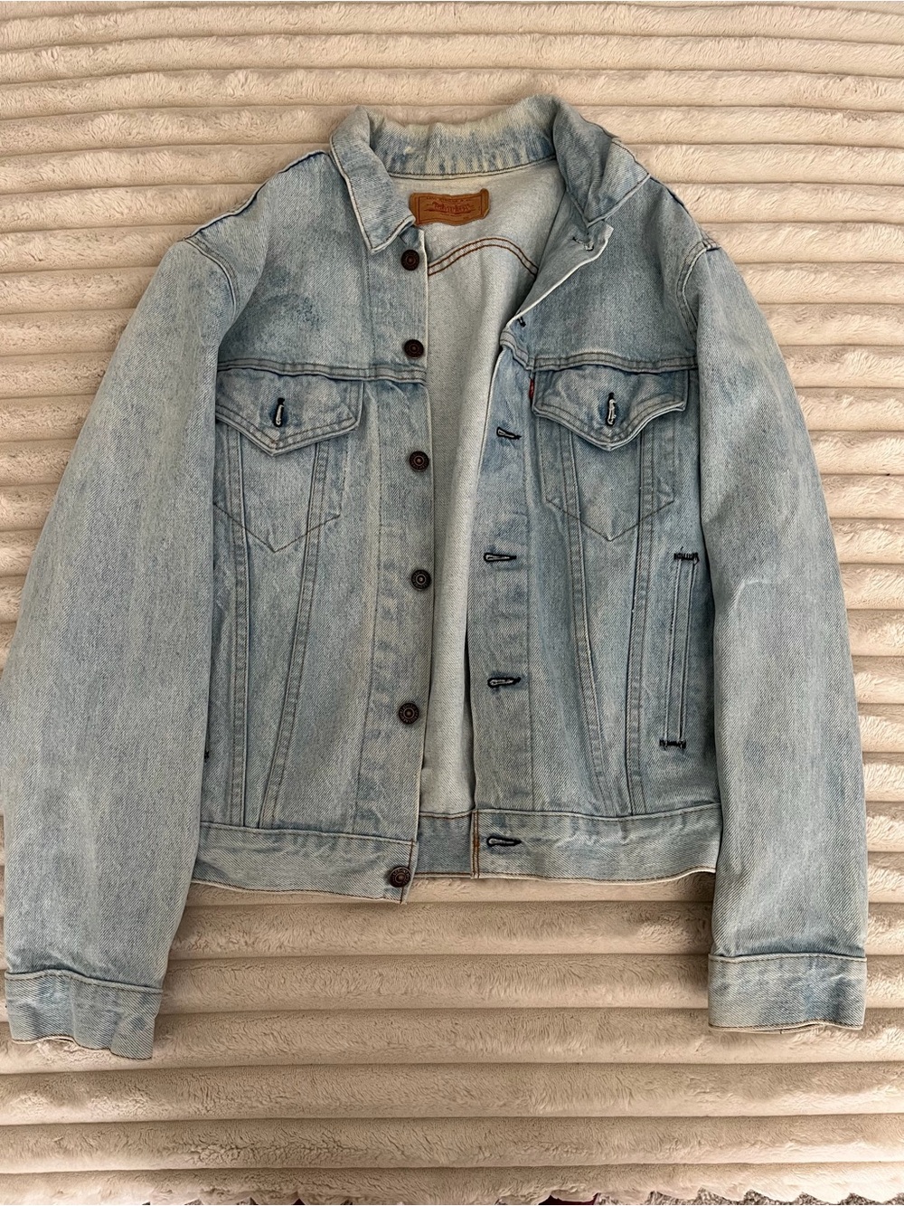 UN AVAILABLE Jacket